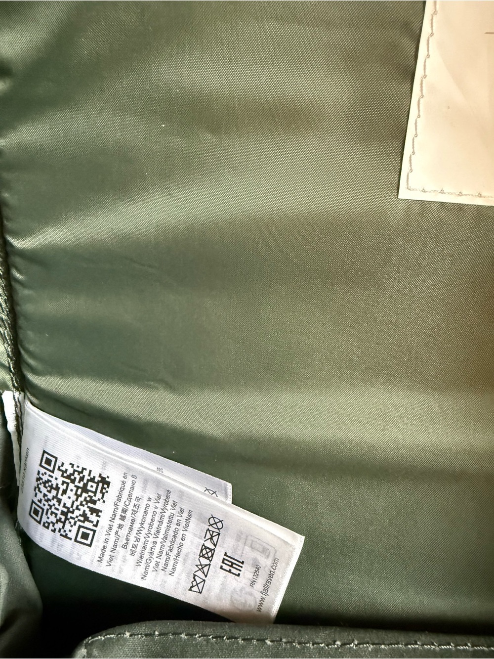 Fjallraven Kanken backpack. Very good condition. Color Graphite/Dark green. - Picture 8 of 16
